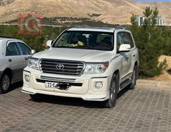 تۆیۆتا لاند کروزەر